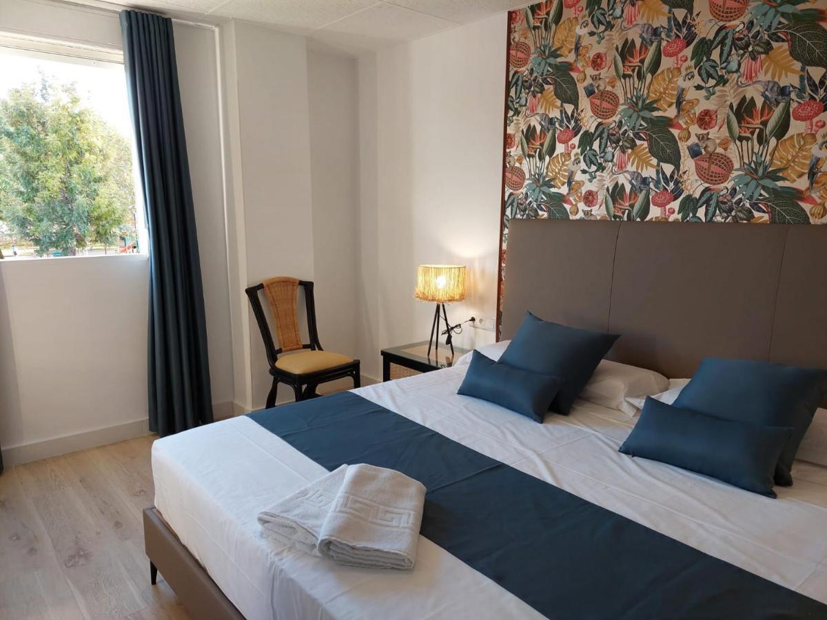 Hostal Garden Rous パイポルタ エクステリア 写真
