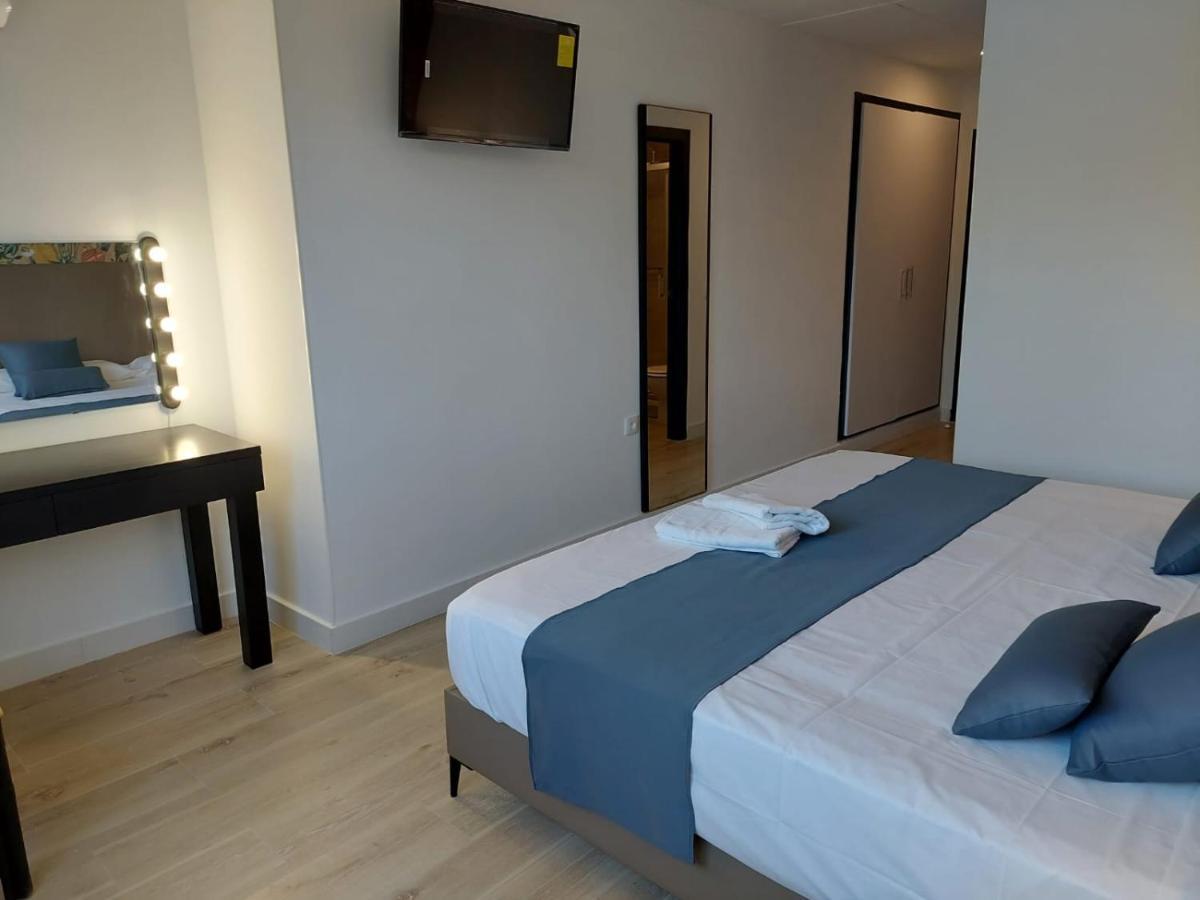 Hostal Garden Rous パイポルタ エクステリア 写真