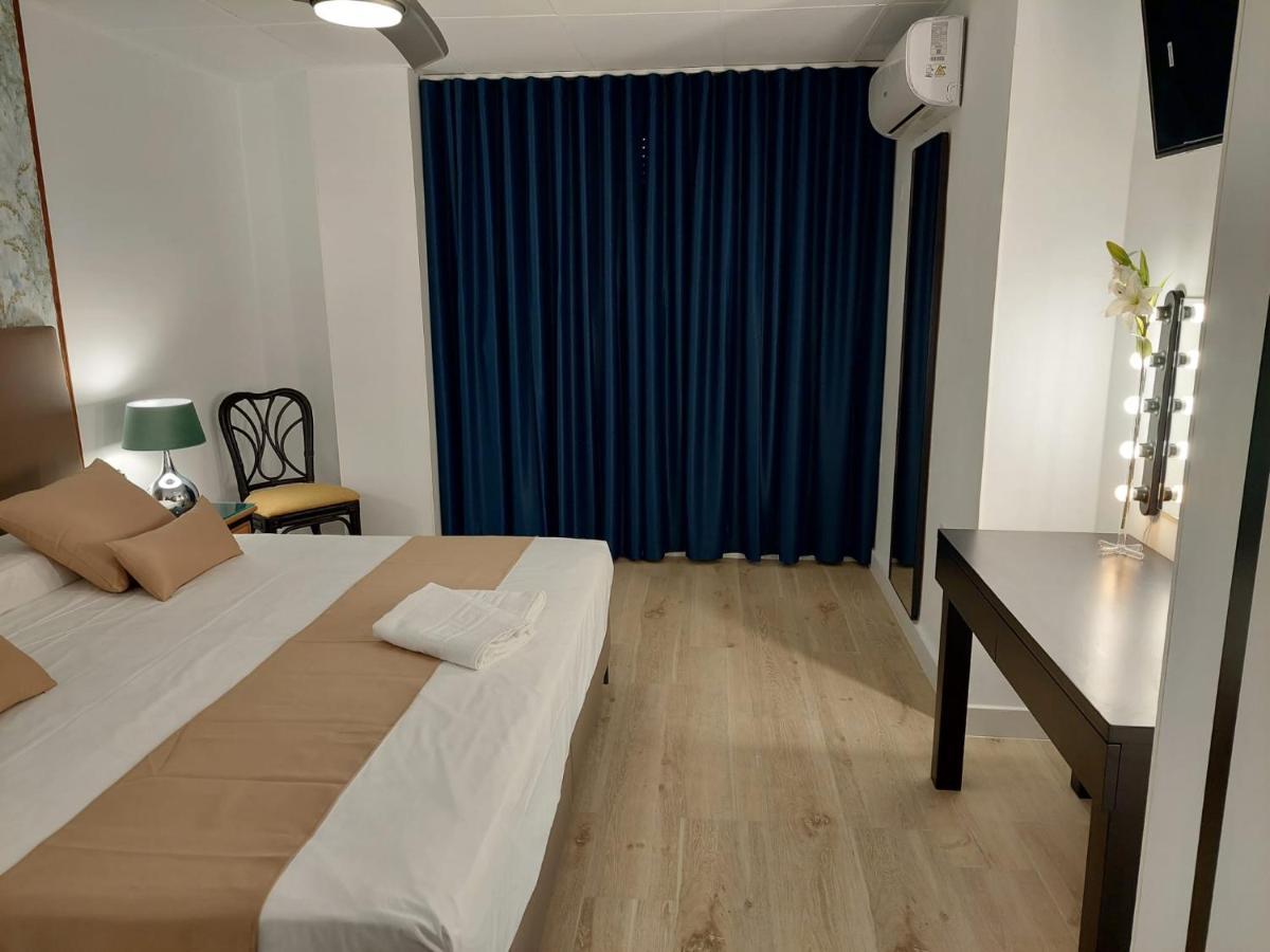 Hostal Garden Rous パイポルタ エクステリア 写真