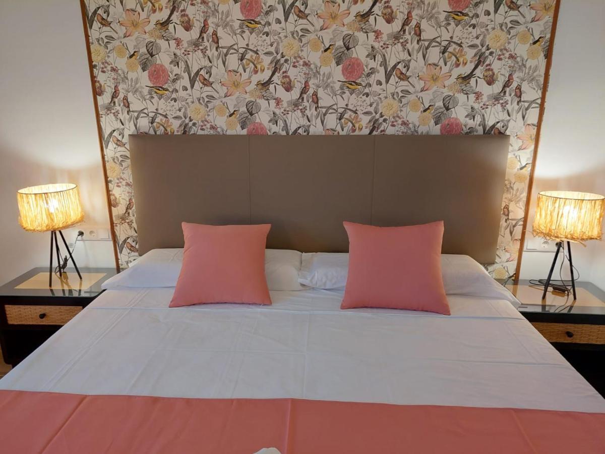 Hostal Garden Rous パイポルタ エクステリア 写真
