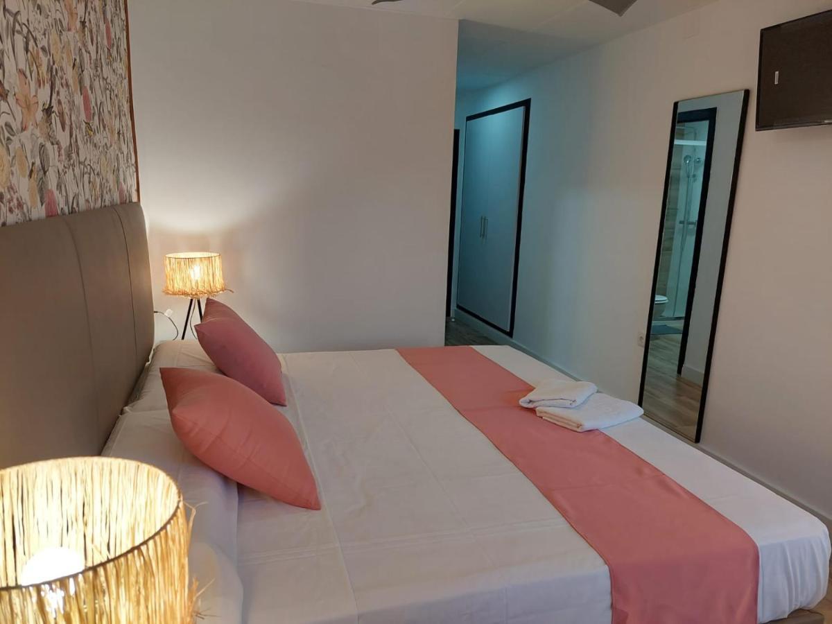 Hostal Garden Rous パイポルタ エクステリア 写真