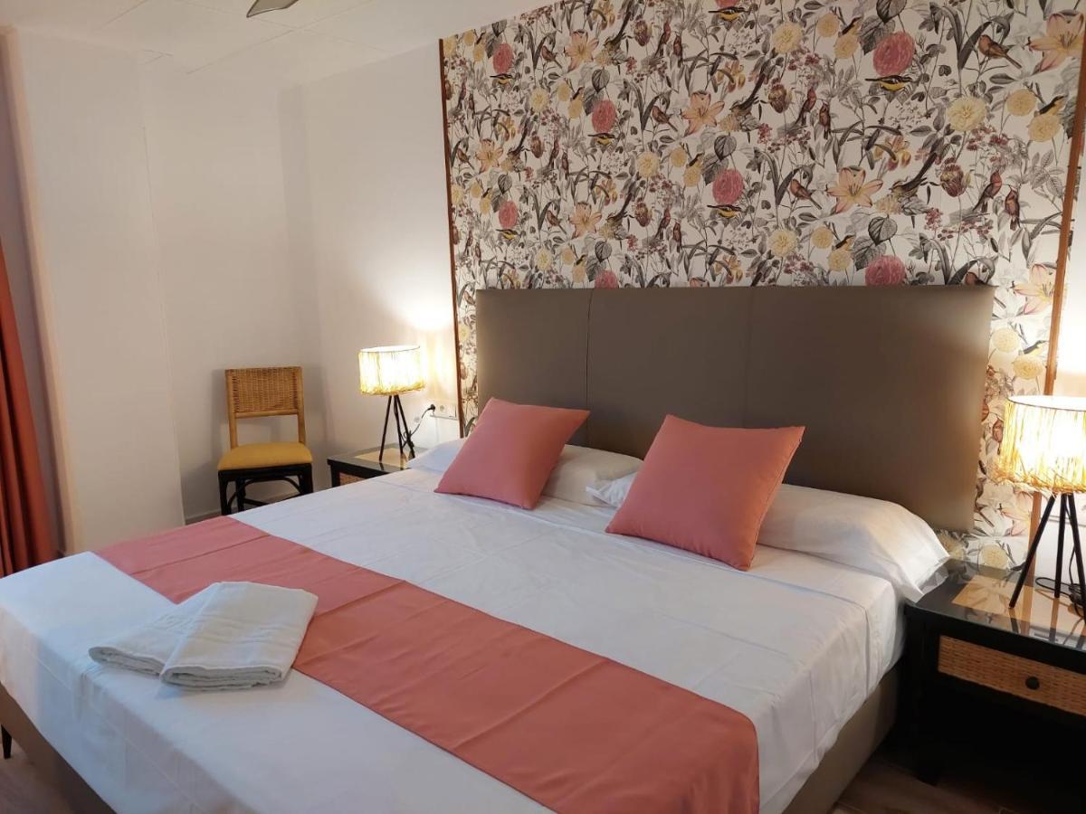 Hostal Garden Rous パイポルタ エクステリア 写真