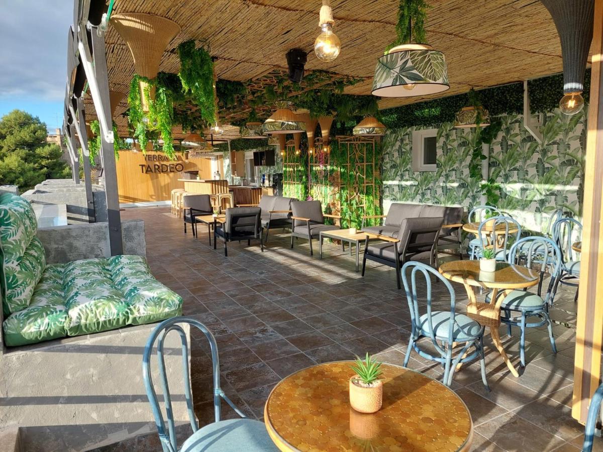 Hostal Garden Rous パイポルタ エクステリア 写真