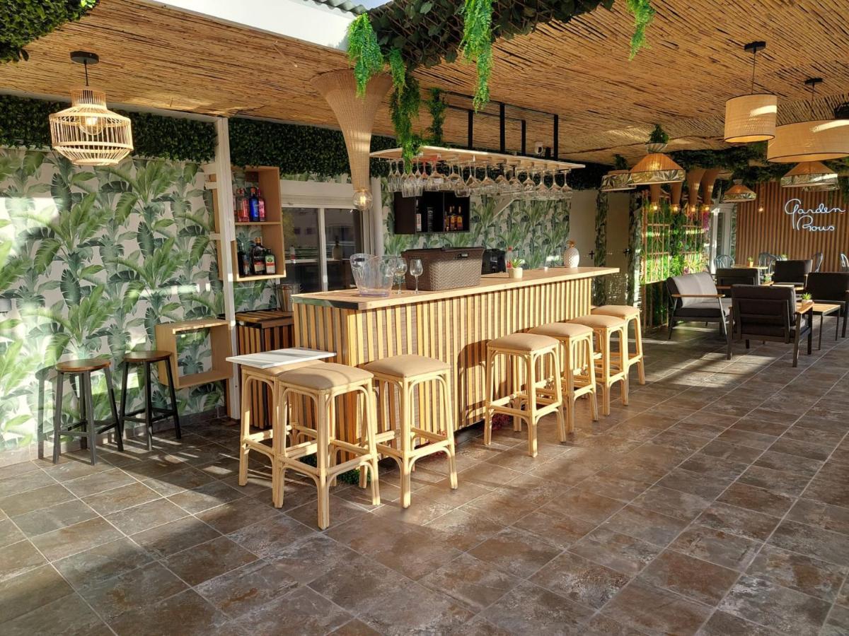 Hostal Garden Rous パイポルタ エクステリア 写真